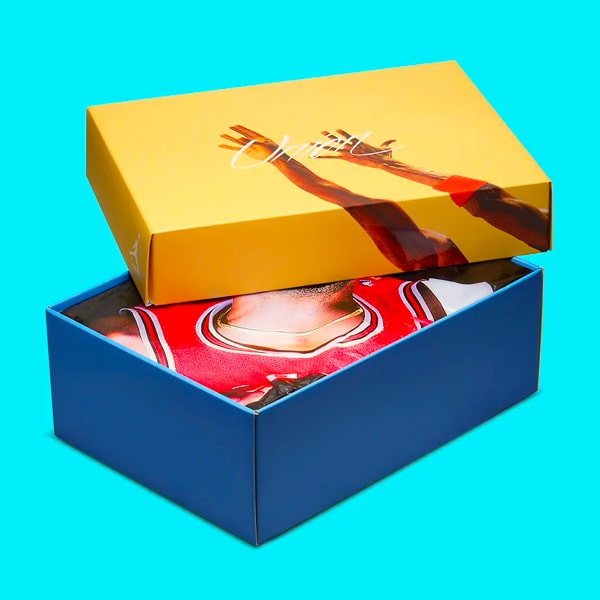 Kraft-Packaging (Custom Kraft Apparel Boxes)