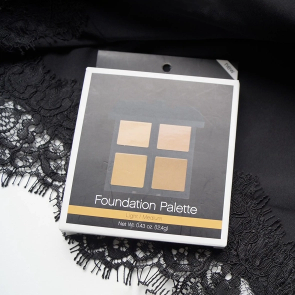 Custom Eyeshadow Bases Box