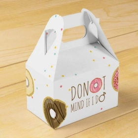 custom-white-carrier-box-wholesale