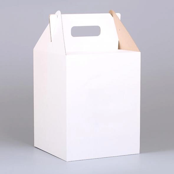 custom-display-white-carrier-boxes