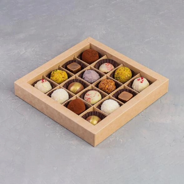 custom-choux-boxes-with-logo