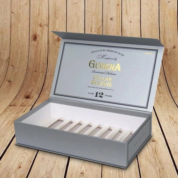 cigar-style-boxes-with-logo