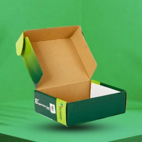 Cannabis-Shipping-Boxes-with-logo