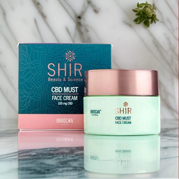 custom-cbd-skincare-boxes