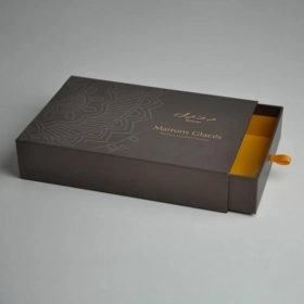 custom-kraft-tray-and-sleeve-boxes
