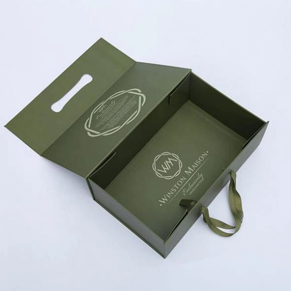 custom-briefcase-boxes-display