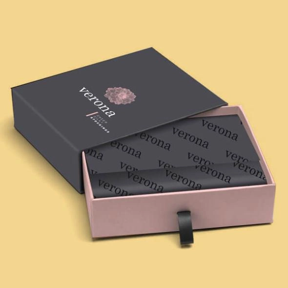 custom-robe-boxes-with-logo