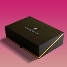 custom-elegant-boxes-with-logo